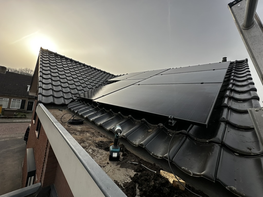 Mijn thuisbatterij, 15kwh EVE MB31 Cellen